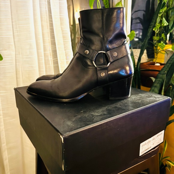 Saint Laurent Black Wyatt 60 Leather Harness Ankle Boots Mens Size 42 - Picture 1 of 9